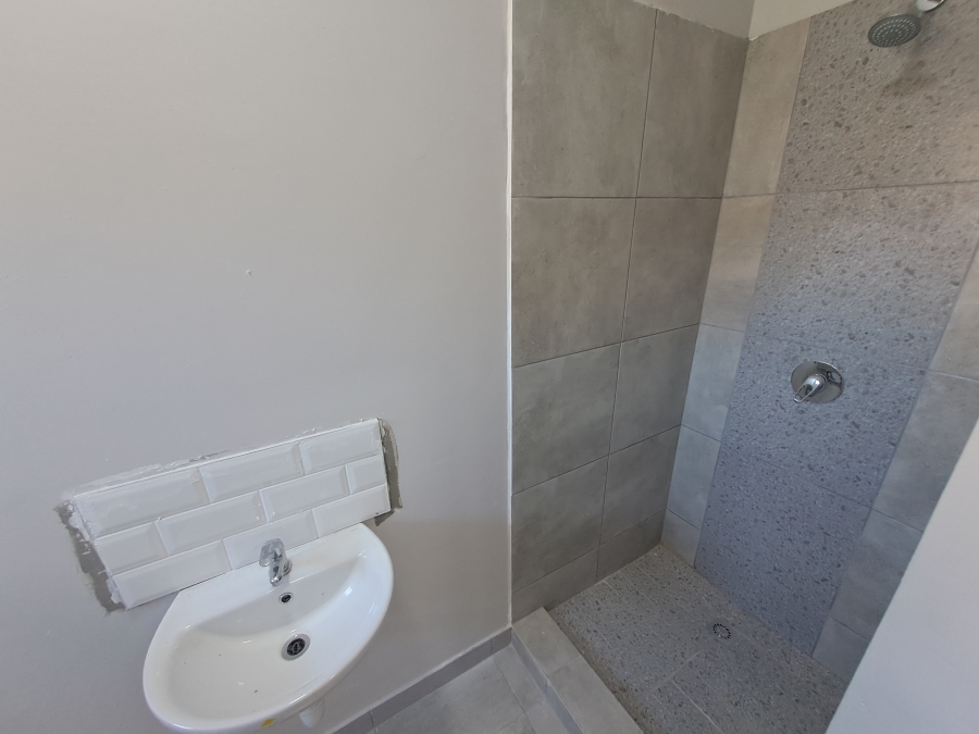 To Let 1 Bedroom Property for Rent in Newton Park Eastern Cape